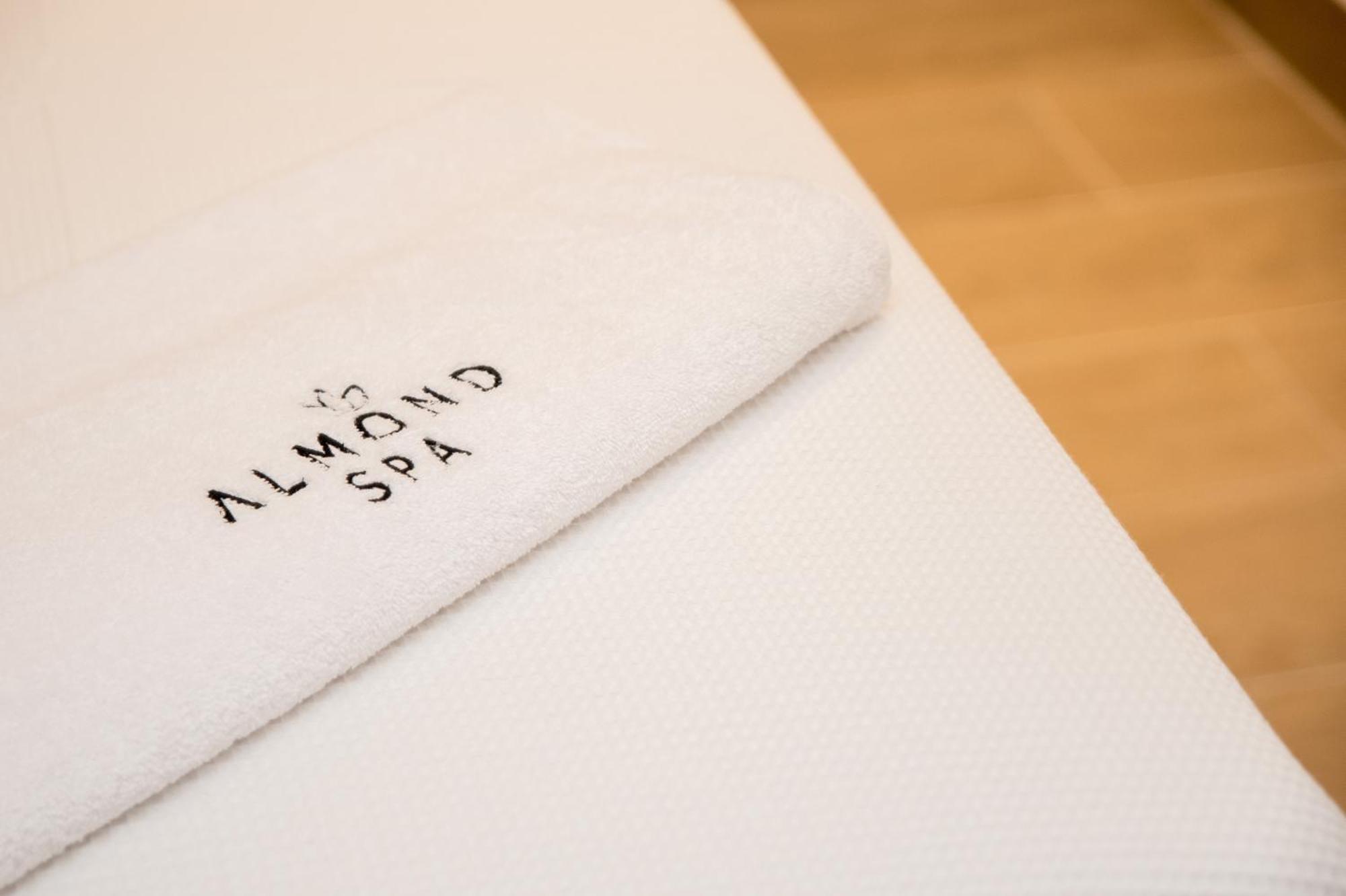 Almond Hotel - Adults Only نيفيه ايلان المظهر الخارجي الصورة