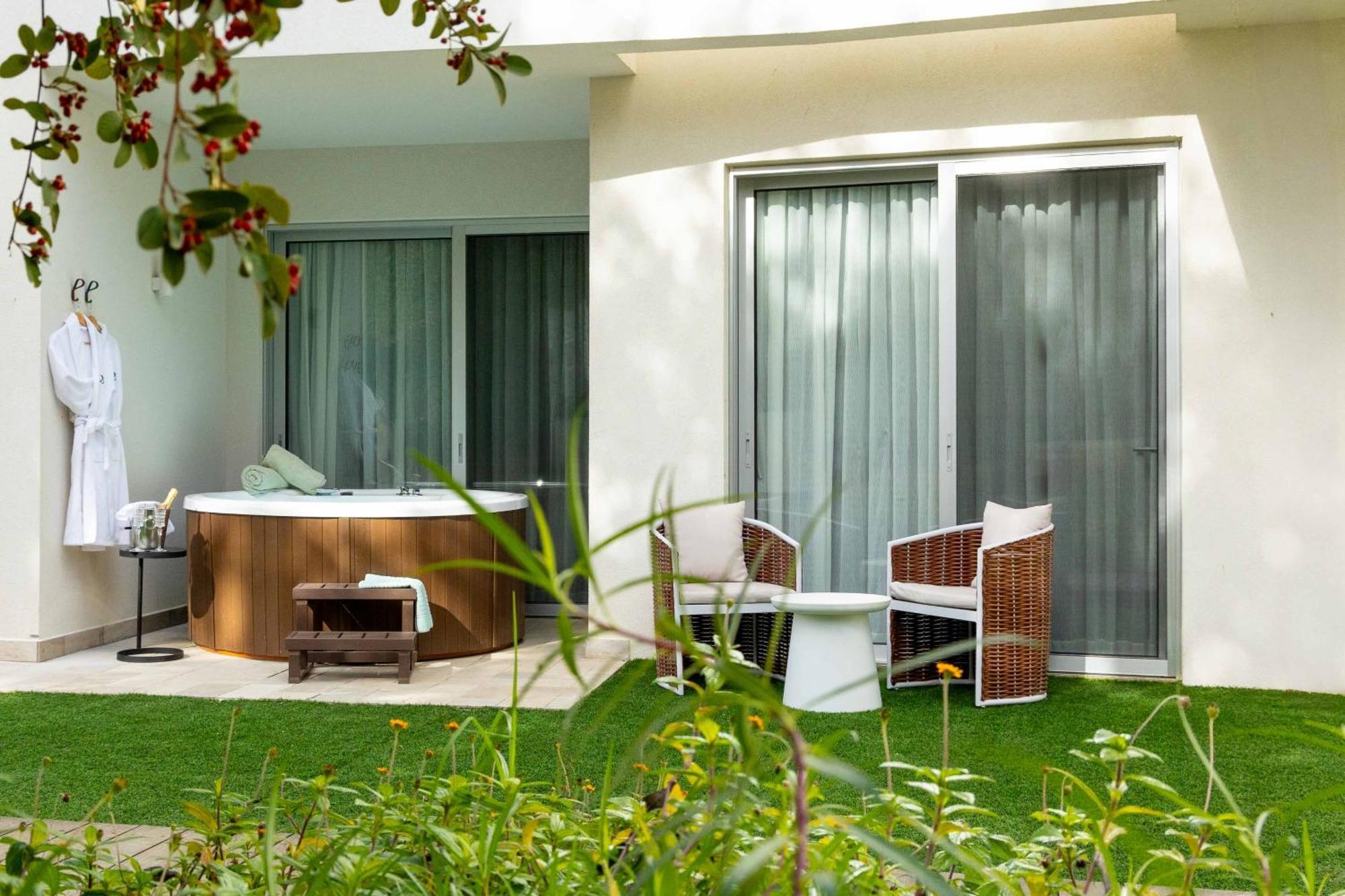 Almond Hotel - Adults Only نيفيه ايلان المظهر الخارجي الصورة